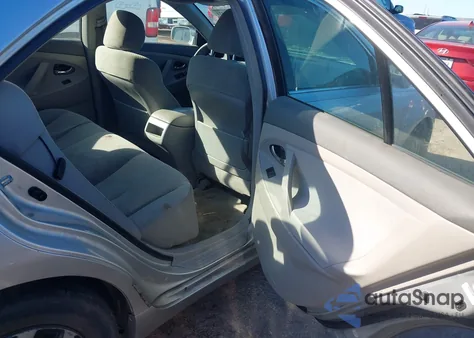 2009 Toyota Camry Le z USA, uszkodzony, nr VIN 4T1BE46K89U867254